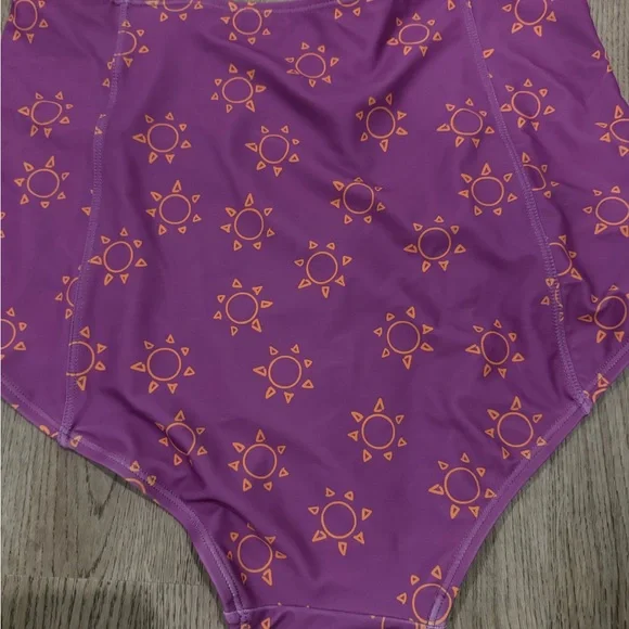 Kortni jeane M suns bottoms - Picture 2 of 3